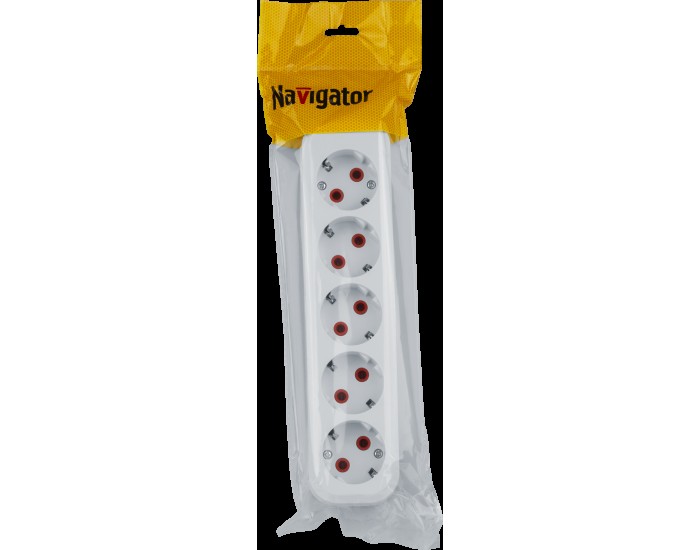 Колодка Navigator 61 588 NCA-BL01-05-E-WH 5гн с/з АБС пластик